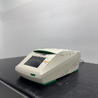 Bio-Rad T100 Thermal Cycler image 1